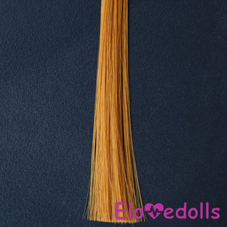 การอัพเกรดผมสังเคราะห์สีบลอนด์