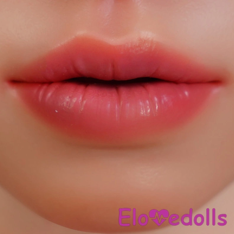 แต่งริมฝีปากให้ดูเป็นธรรมชาติ