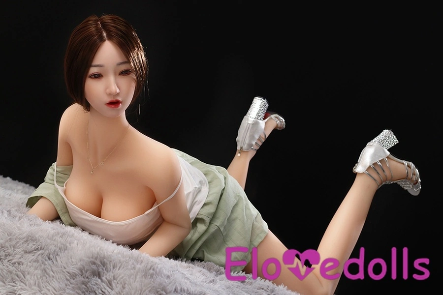 Boneka Seks Selebriti 158cm D Cup, Badan TPE & Kepala Silikon, Bibir Tipis, Payudara Mungil, Mata Kuning, Galeri 3