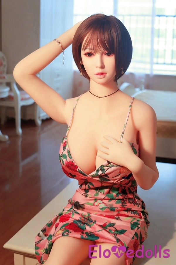 165cm E Cup TPE body&Silicone head Amber Eyes Petite Brunette Sex Doll Gallery 2