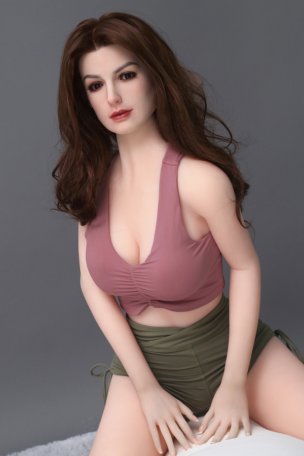 165cm E Cup TPE body&Silicone head Natural Lips Gray Eyes Voluptuous BBW Sex Doll Detail View 4