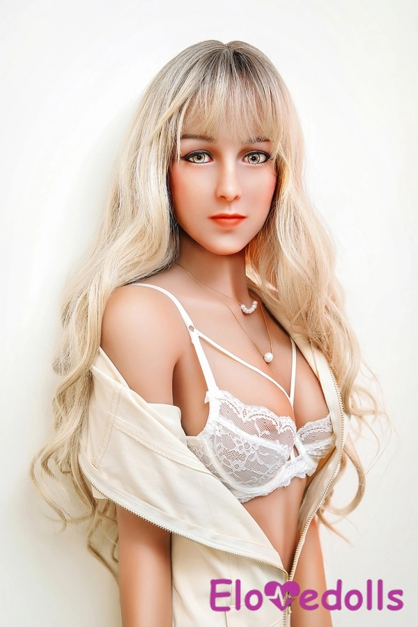 Boneka Seks Realistis Bermata Abu-abu Putih dengan Payudara Kecil Detail Tampilan 5
