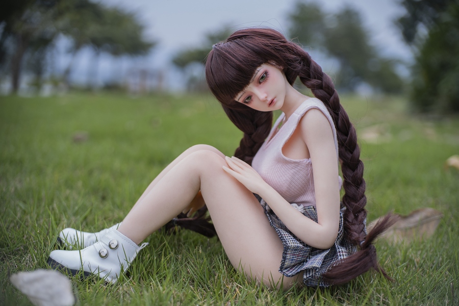 60cm D Cup Silicone Hourglass Thin Lips Hazel Eyes Lifelike Sex Doll Detail View 3