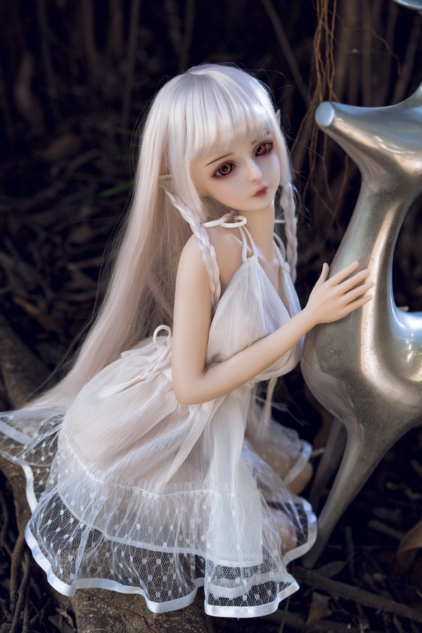 60cm D Cup Silicone Gray Eyes Thin Lips Medium Breasts Anime Sex Doll Gallery 3