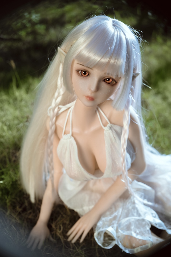 60cm D Cup Silicone Medium Breasts Gray Eyes Thin Lips Anime Sex Doll Detail View 6