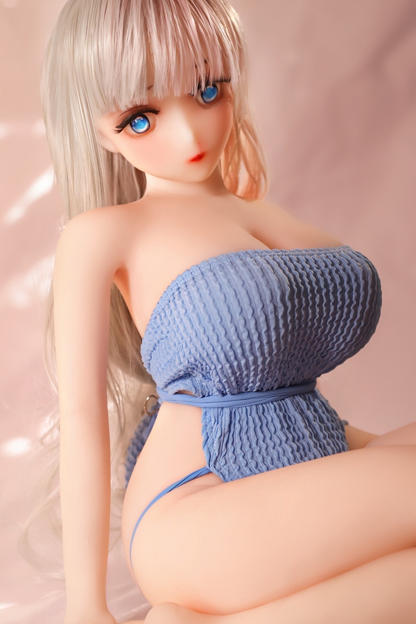 80cm C Cup TPE Blue Eyes Petite Breasts Anime Sex Doll Detail View 4