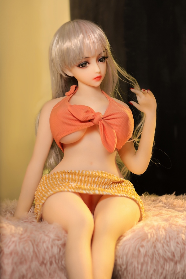 68cm D Cup TPE Small Breasts Amber Eyes Petite Anime Sex Doll Detail View 3
