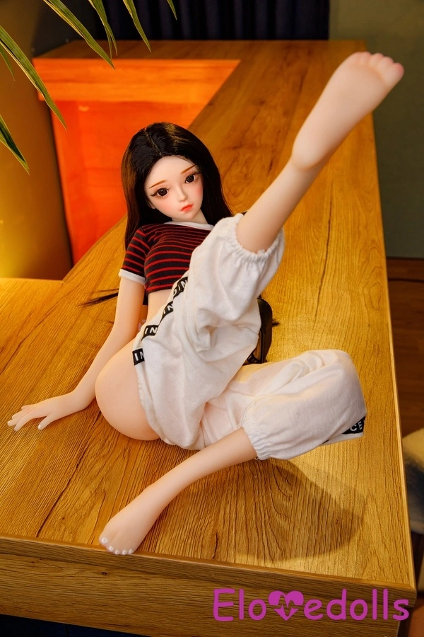 68cm D Cup TPE Amber Eyes Thin Lips Petite Sex Doll Gallery 3