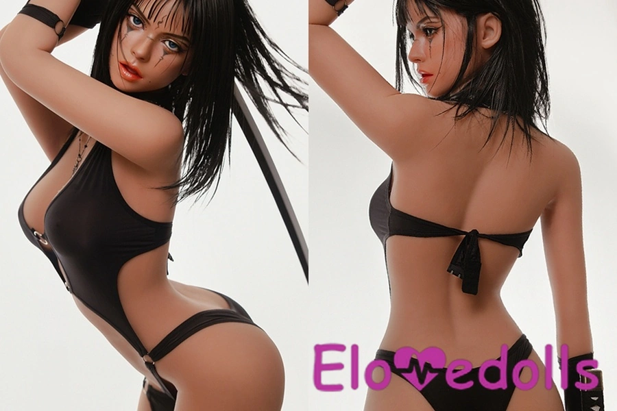 عروسک جنسی ساعت شنی با سر سیلیکونی و بدن TPE، سایز C، سایز 166 سانتی‌متر، با لب‌های نازک، چشمان کهربایی، نمای جزئیات 1