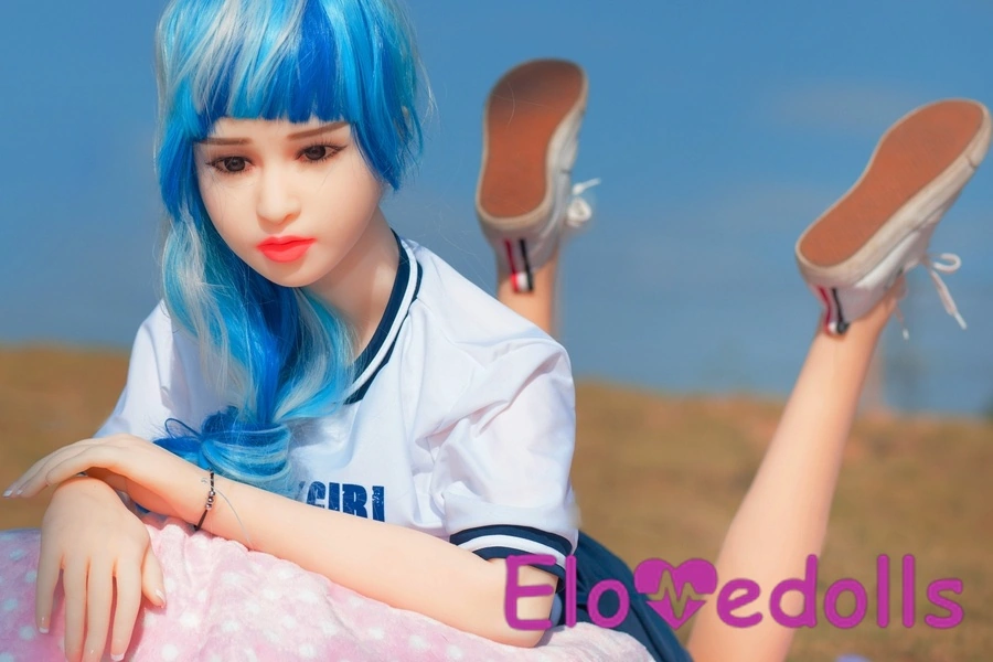 140cm TPE sex panenka s košíčky F, tenkými rty, bílými malými prsy, detailní pohled 5