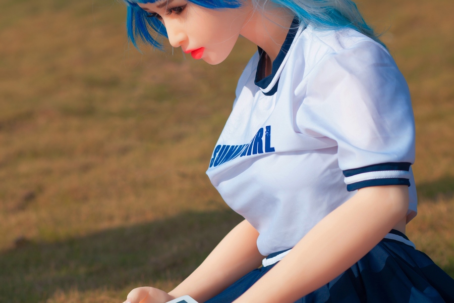 140cm F Cup TPE Blue Eyes Small Breasts White Anime Sex Doll Detail View 1