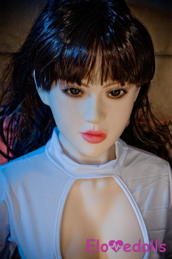 ตุ๊กตาเซ็กส์อเมริกันสีดำ 148 ซม. คัพ G TPE ริมฝีปากบางอวบอิ่ม