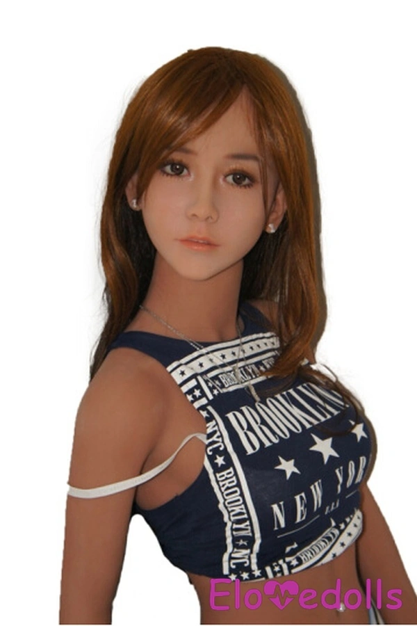 عروسک جنسی واقعی با چشمان کهربایی ریز، لب‌های نازک، سایز ۱۴۸ سانتی‌متر، مدل G Cup TPE، نمای جزئیات ۲