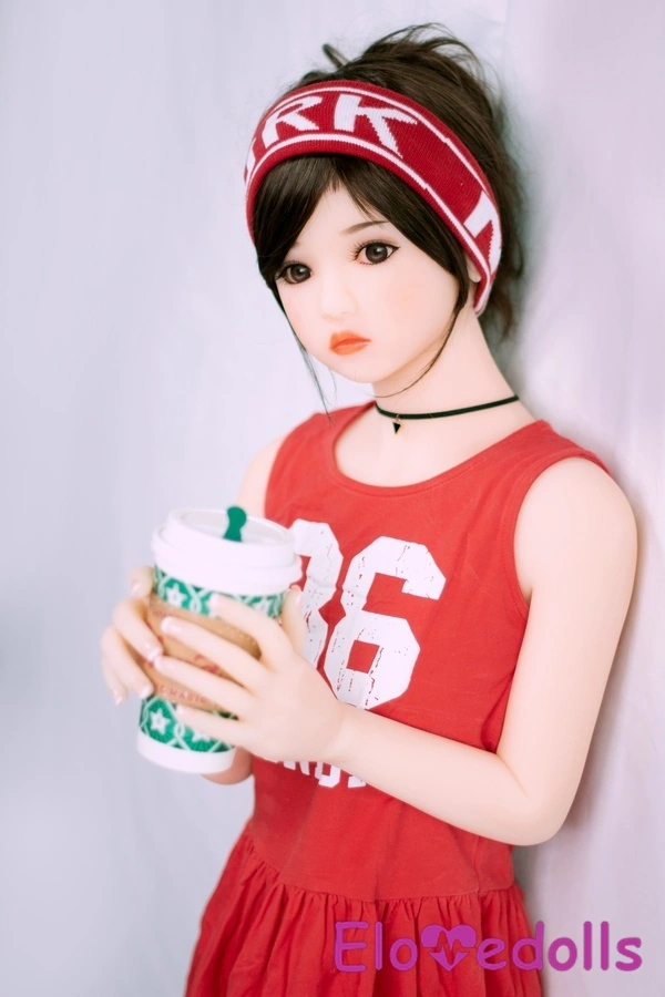 Muñeca sexual de anime pequeña, de TPE, color rosa, con pechos medianos y copa F de 140 cm. Vista detallada 2