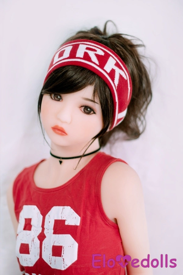 Muñeca sexual de anime rosa pequeña de TPE con pechos medianos y copa F de 140 cm. Vista detallada 4