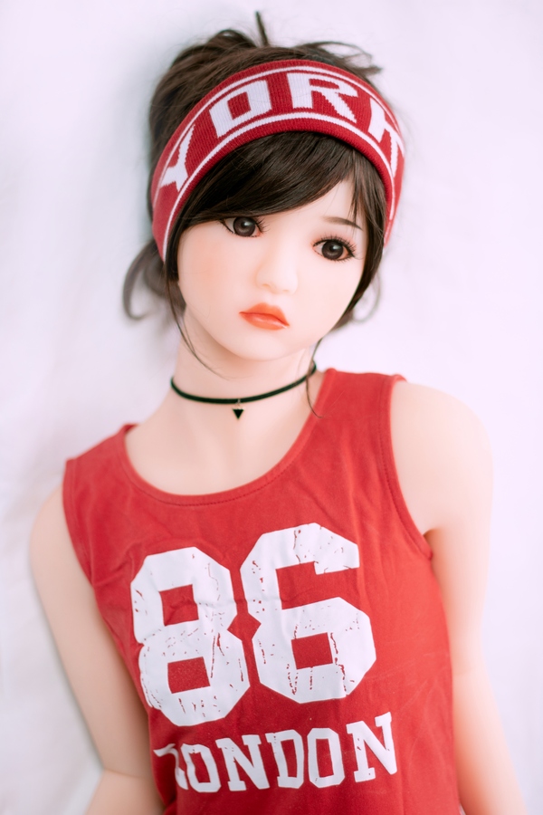 140cm F Cup TPE Medium Breasts Petite Amber Eyes Anime Sex Doll Detail View 5