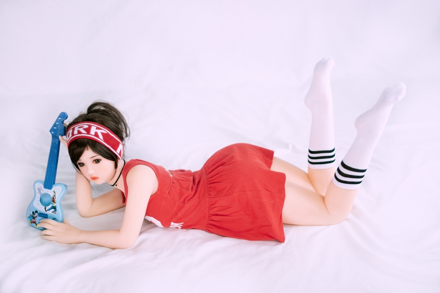 140cm F Cup TPE Amber Eyes Petite Pink Anime Sex Doll Detail View 10
