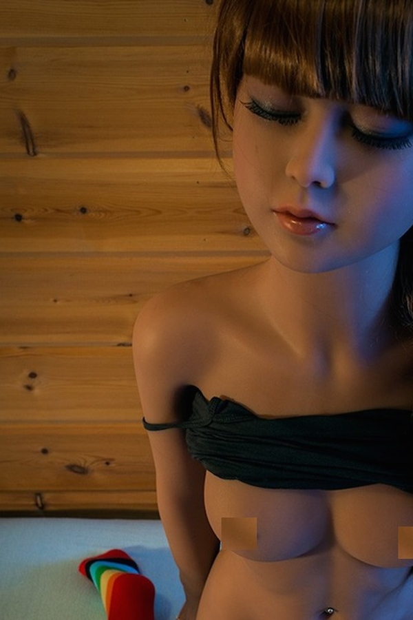 140cm F Cup TPE Petite Breasts Amber Eyes Thin Lips Lifelike Sex Doll Detail View 21