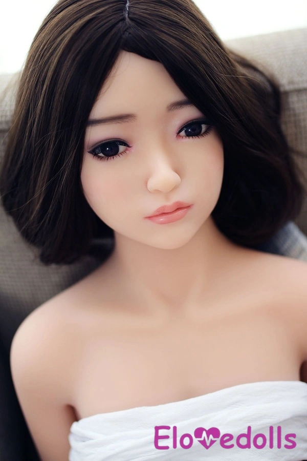 140cm F Cup TPE Amber Eyes Petite Small Breasts Asian Sex Doll Detail View 1
