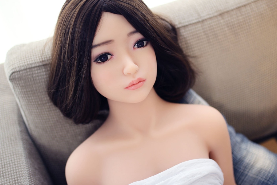 140cm F Cup TPE Small Breasts Amber Eyes Thin Lips Asian Sex Doll Detail View 9