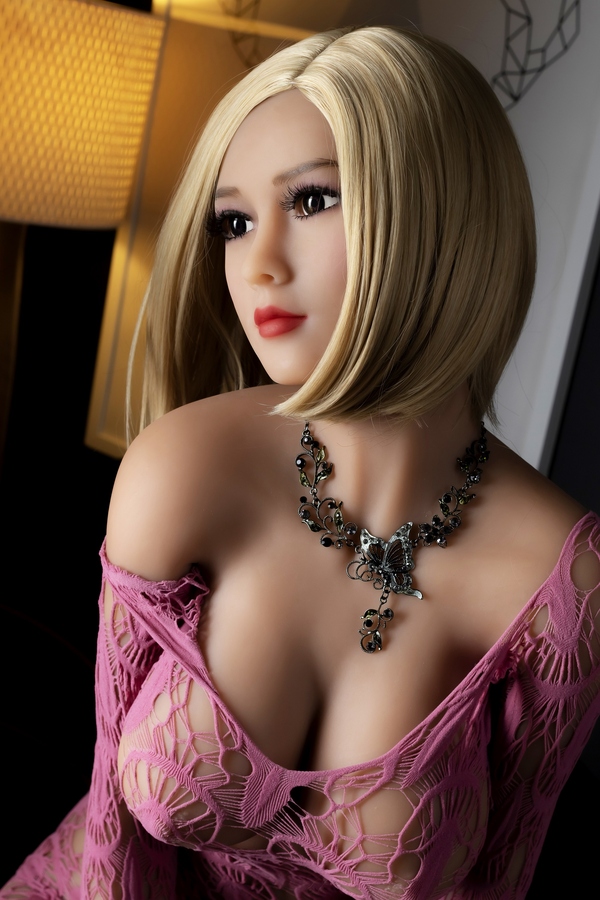 d07068 42 doll