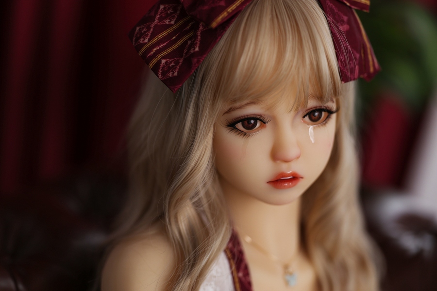 d07072 08 doll