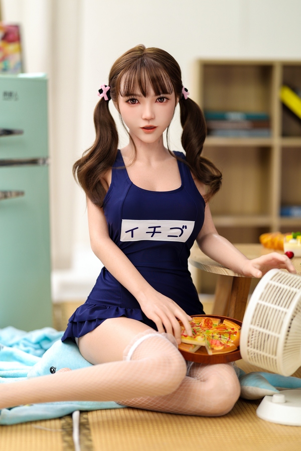 150cm E Cup Silicone Gray Eyes Petite Breasts Thin Lips Japanese Sex Doll Product