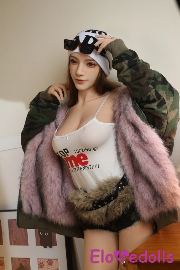158cm E Cup Silicone Small Breasts Full Lips Gray Eyes American Sex Doll Detail View 4