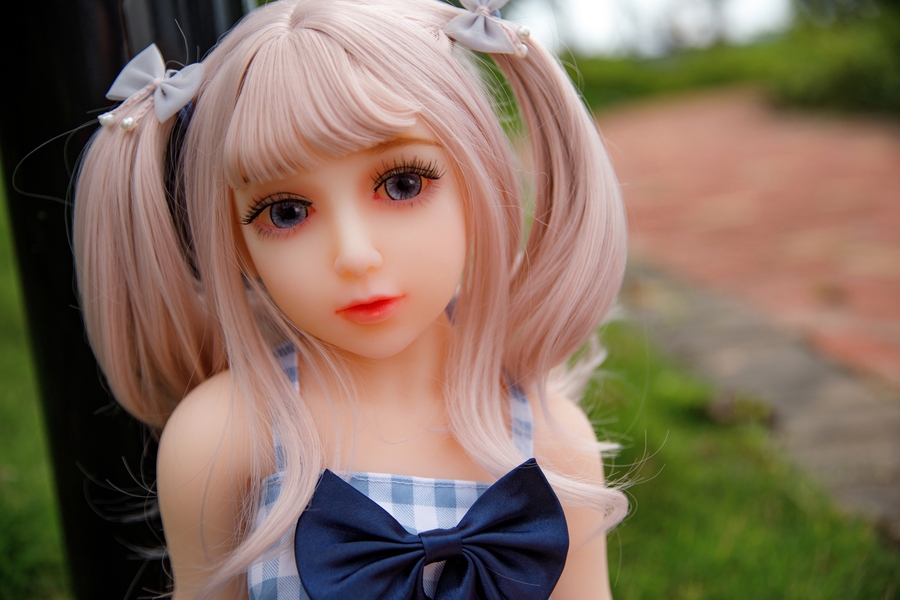 70cm B Cup TPE Small Breasts White Blue Eyes Sex Doll Gallery 2