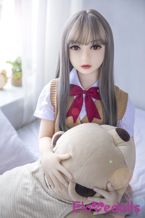 A-cup petite ballet body sex doll trend