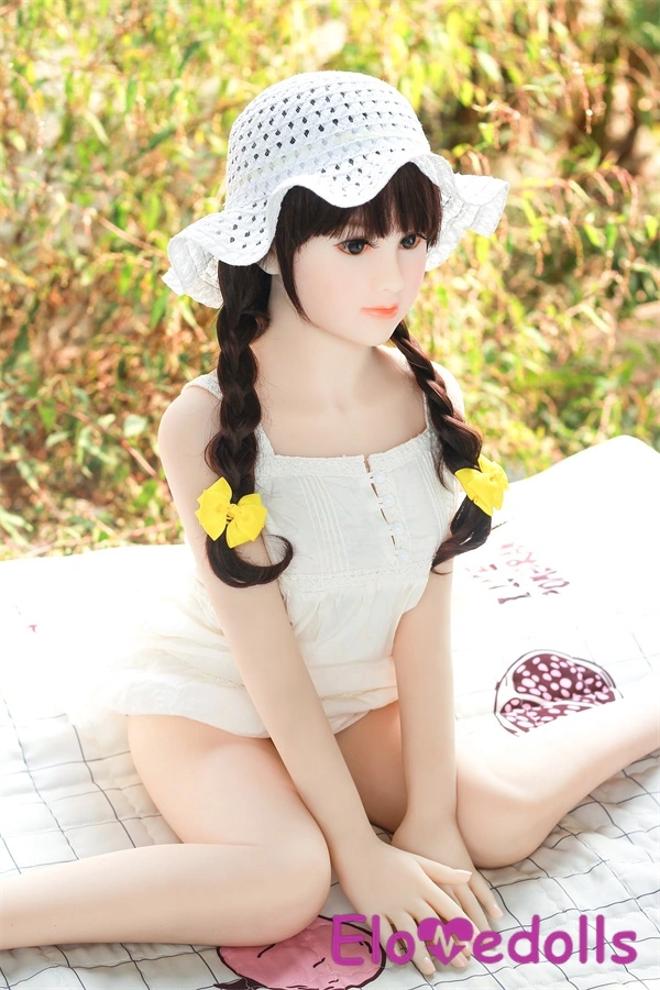 panenka s blond vlasy