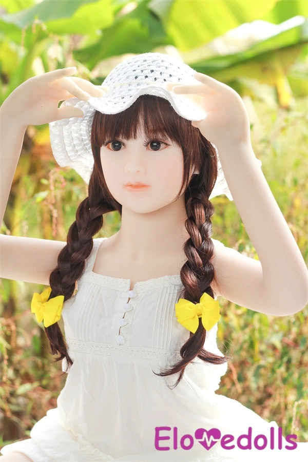 Francouzská dívčí sexuální panenka