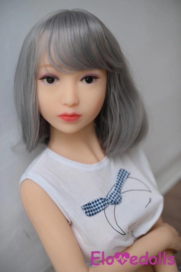 Poupée sexuelle réaliste en TPE, 125 cm, bonnet D, lèvres fines, petite poitrine grise, vue détaillée 7