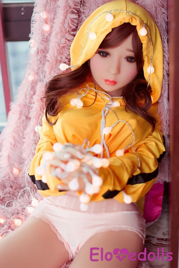 138cm E-kupa TPE Brunett Bärnstensfärgade Ögon Små Bröst Kändis Sexdockor Detaljvy 1