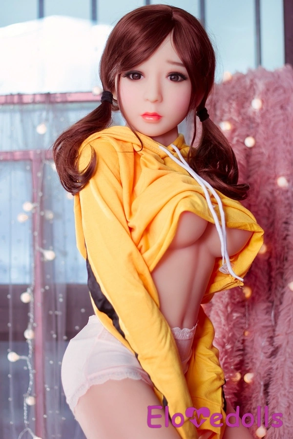 138cm E-kupa TPE Brunett Tunna Läppar Små Bröst Kändis Sexdockor Detaljvy 5