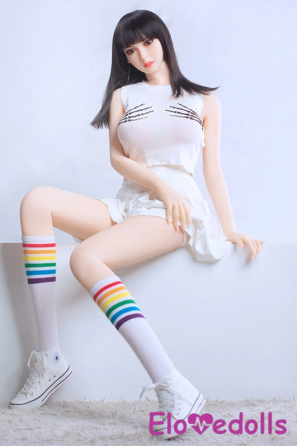 عروسک جنسی BBW با سینه های کوچک، لب های نازک، چشم های کهربایی، سایز E، 168 سانتی متر، نمای جزئیات 3