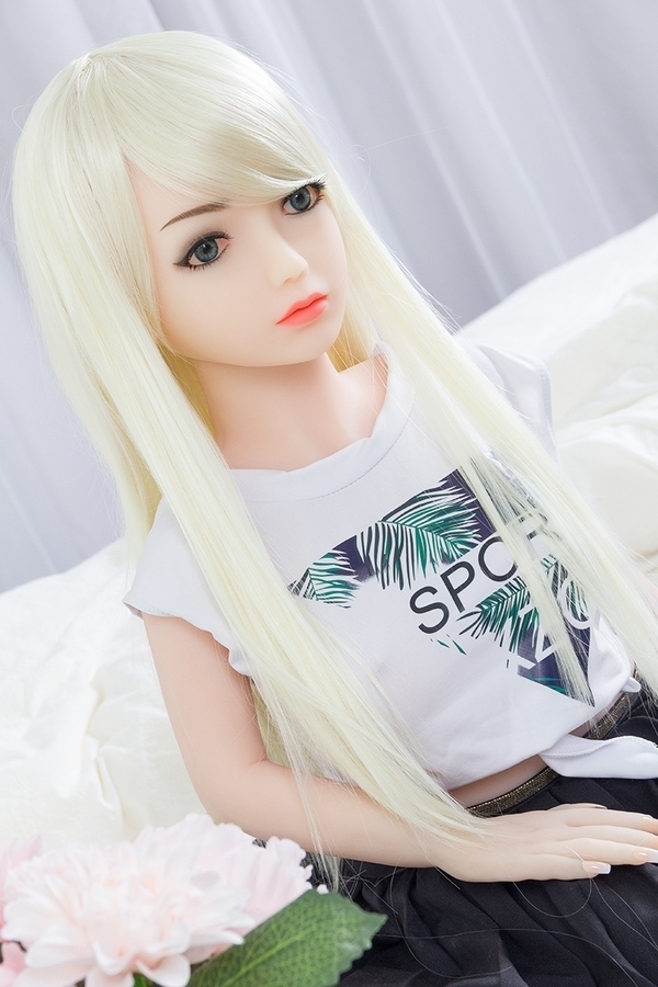 105cm D Cup TPE Thin Lips Amber Eyes Petite Teen Sex Doll Gallery 5
