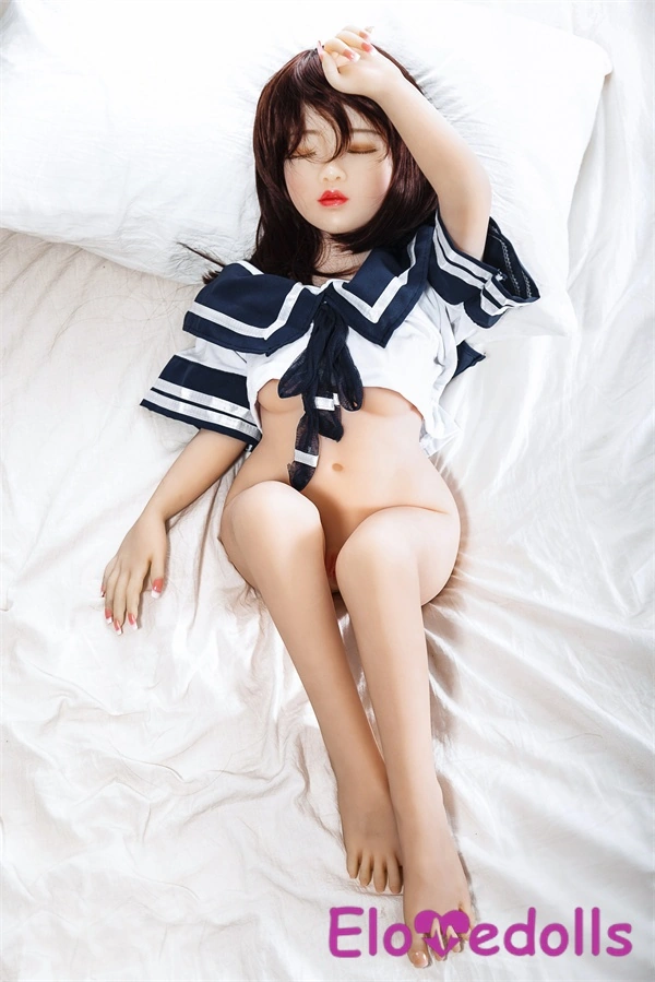 5.18 fot kärleksdocka i full storlek