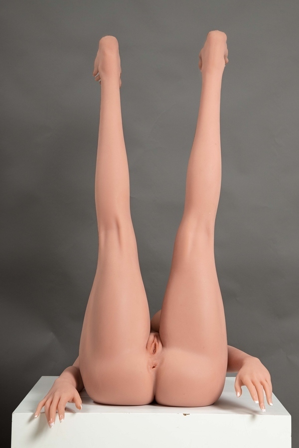 153cm F Cup TPE Blonde Thin Lips Amber Eyes American Sex Doll Detail View 10
