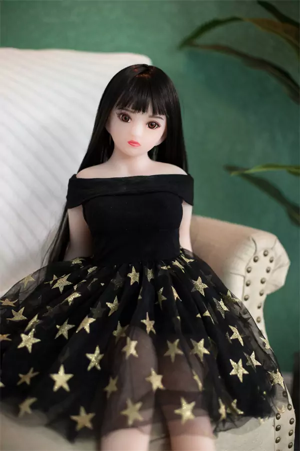 d cup teen doll