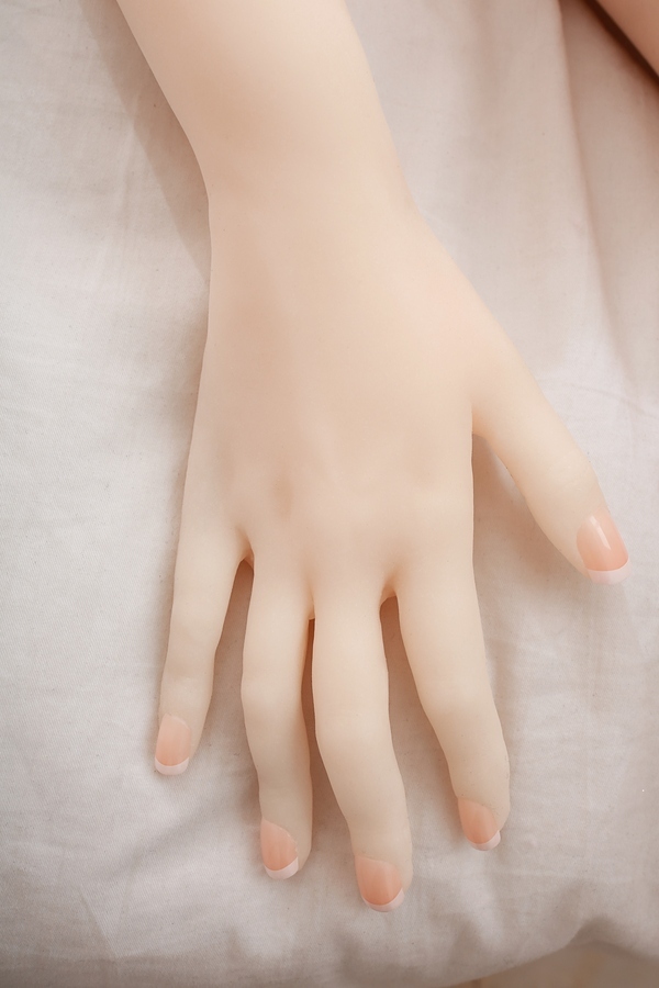 158cm E Cup TPE Amber Eyes Petite Breasts Voluptuous Thick Sex Doll Detail View 13