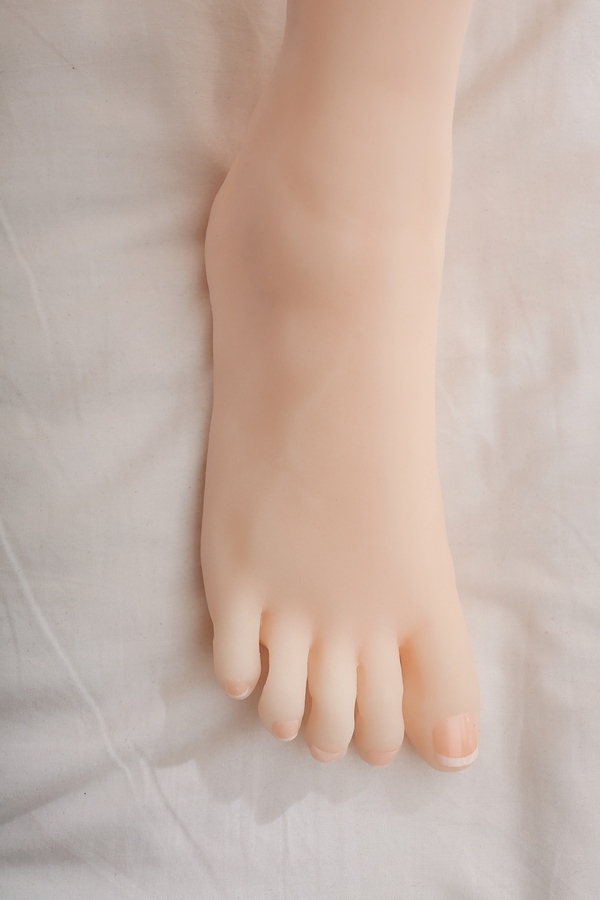 158cm E Cup TPE Brunette Petite Breasts Amber Eyes Thick Sex Doll Detail View 14