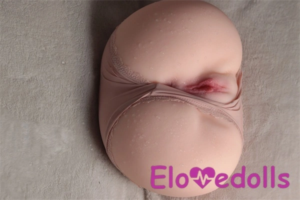 figura de anime de tamaño natural