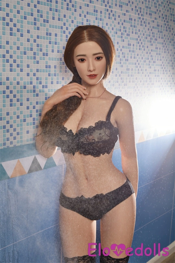 κούκλες σεξ με μεγάλα βυζιά