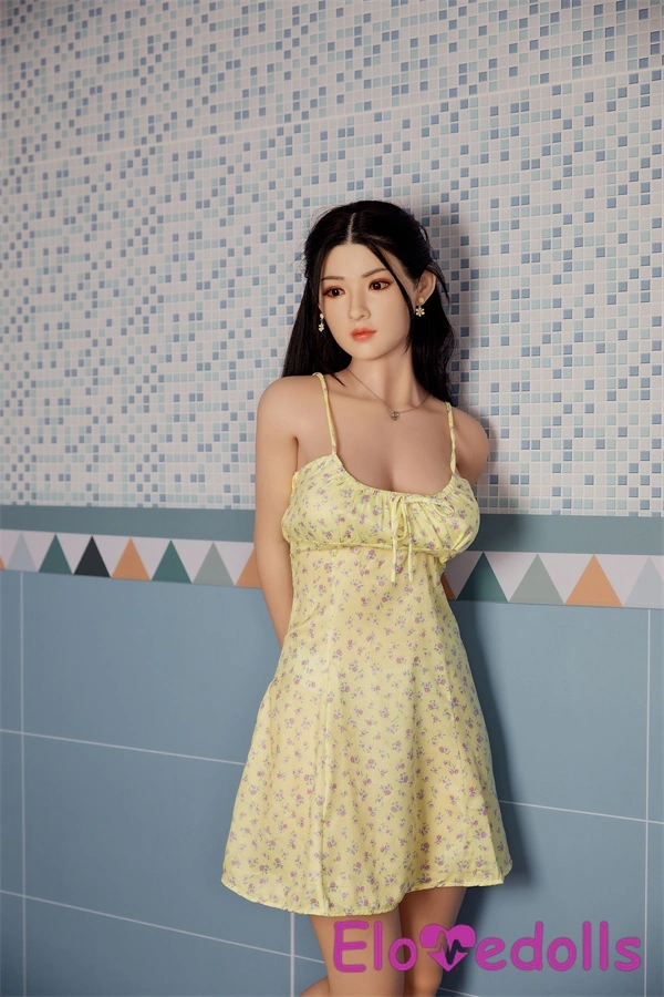 δημοφιλής κούκλα του σεξ