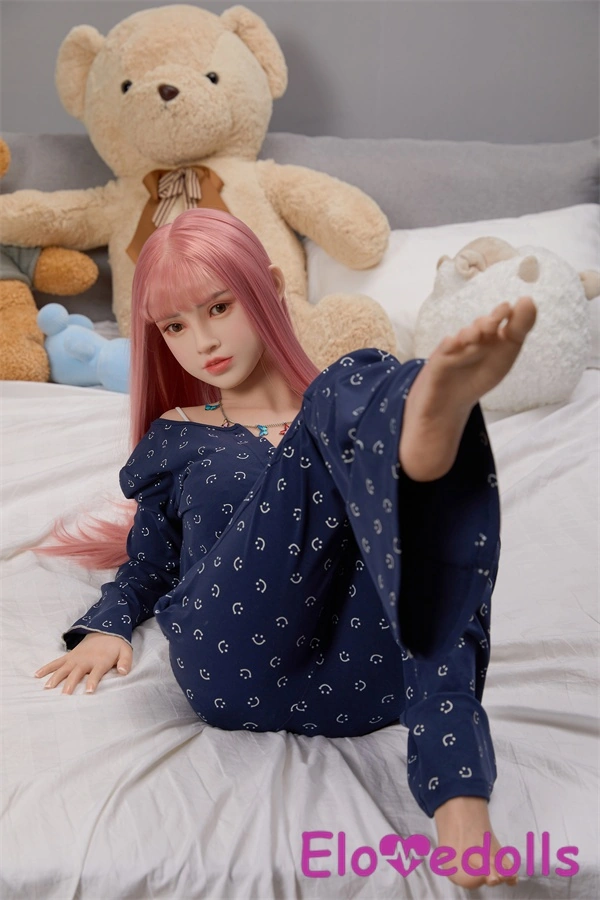 thằng chị sex búp bê