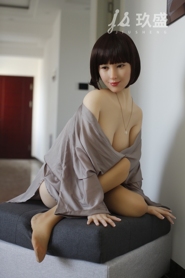 163cm F Cup Silicone Head & TPE Body Thin Lips Brunette Amber Eyes European Sex Doll Detail View 2