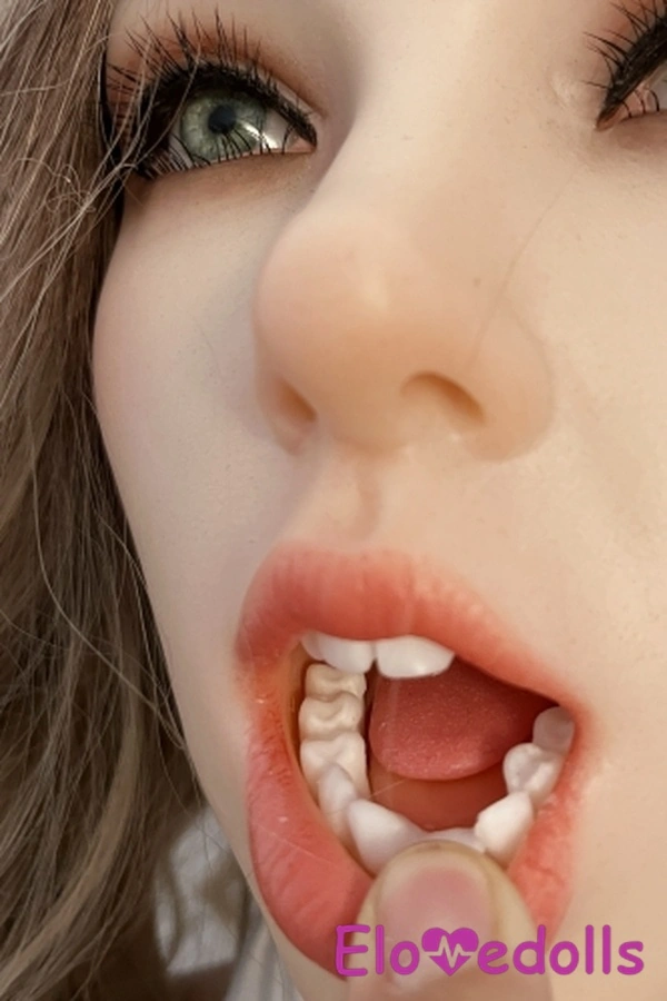 160cm D Cup Silicone Petite Breasts Gray Eyes Thin Lips European Sex Doll Detail View 2
