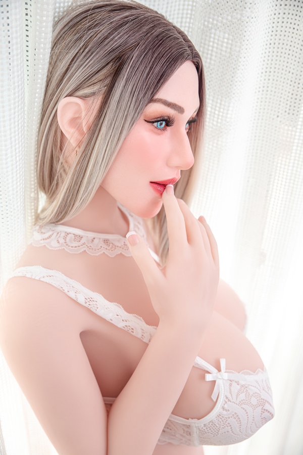 159cm J Cup Silicone Head & TPE Body Gray Eyes Full Lips Voluptuous Fantasy Sex Doll Detail View 3