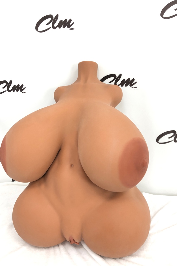 83cm U Cup TPE Thin Lips Voluptuous Large Breasts Thick Sex Doll Gallery 2